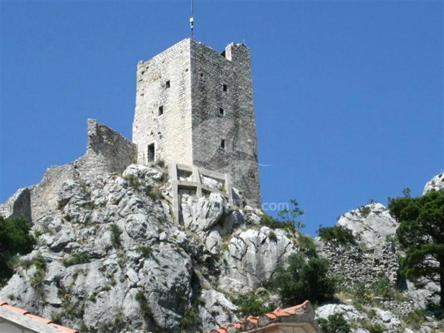 Apartment With 2 Balconies And Sea View Omiš Exterior foto