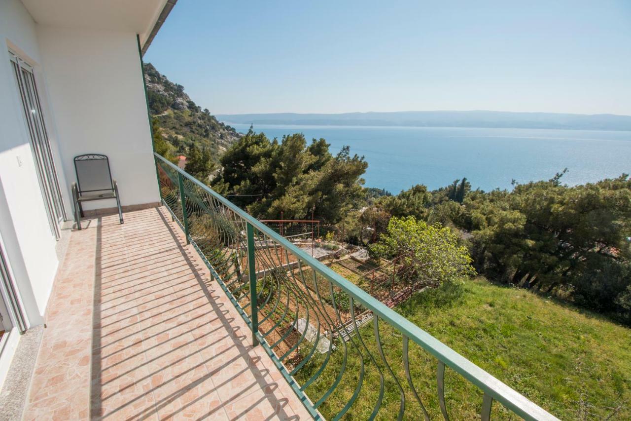 Apartment With 2 Balconies And Sea View Omiš Exterior foto